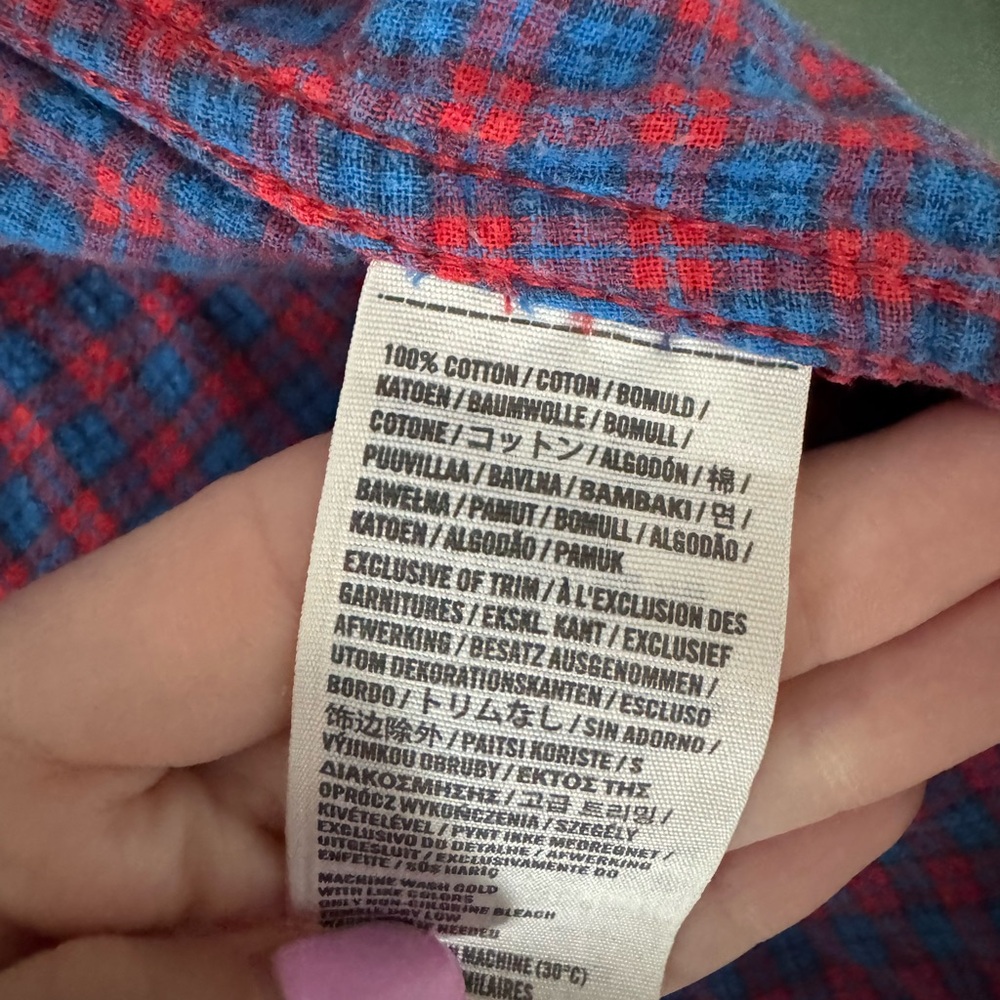 Abercrombie & Fitch Men's Red & Navy Plaid Flannel Shirt - Picture 3 of 4